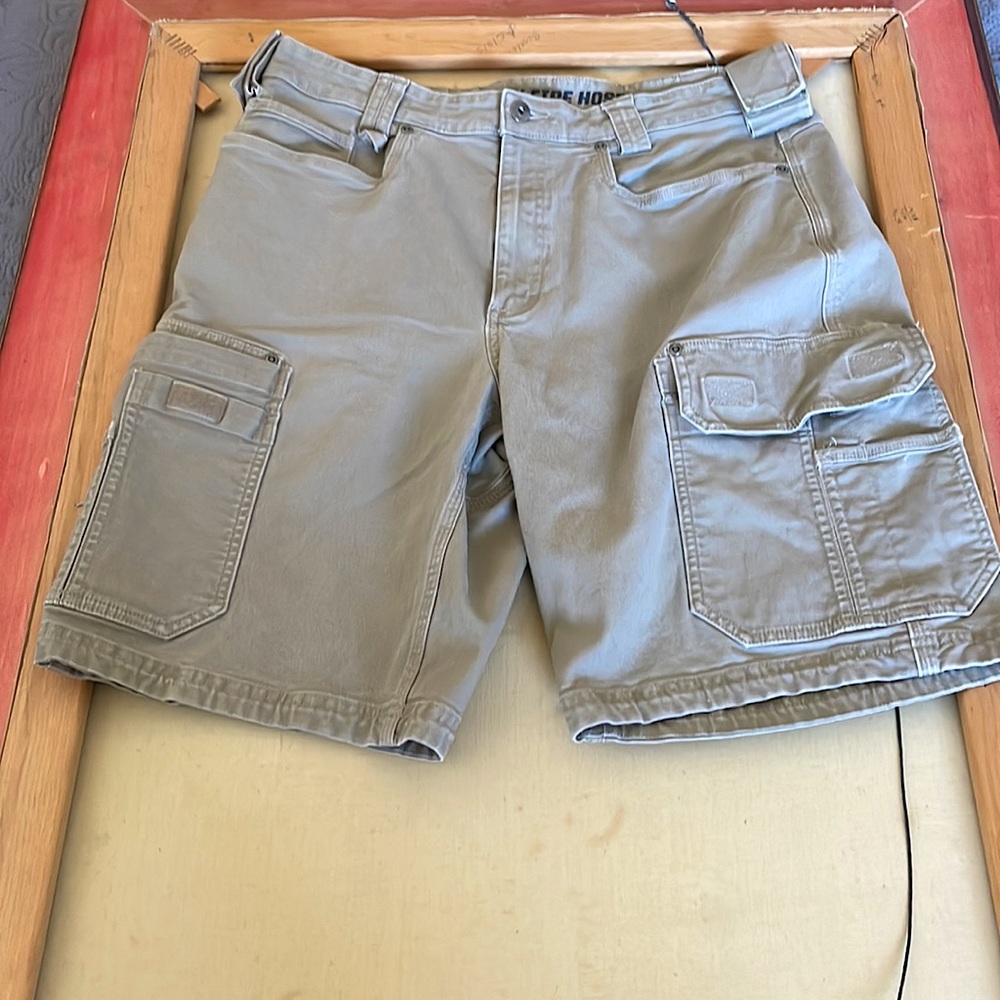 Duluth Trading Co. “Flex Fire Hose” Heavy Duty Work Shorts in Khaki - Size 36